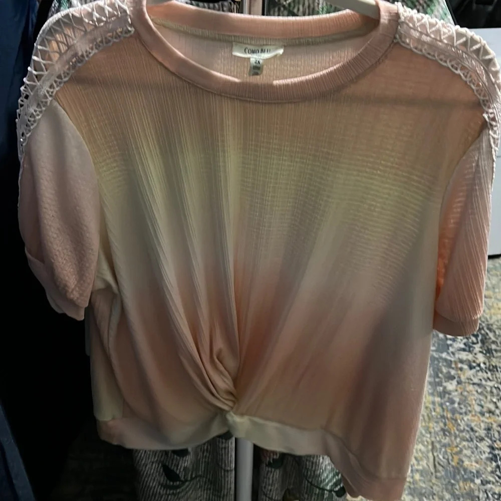 COMP Blu Women ombré front knot cutout shoulder top